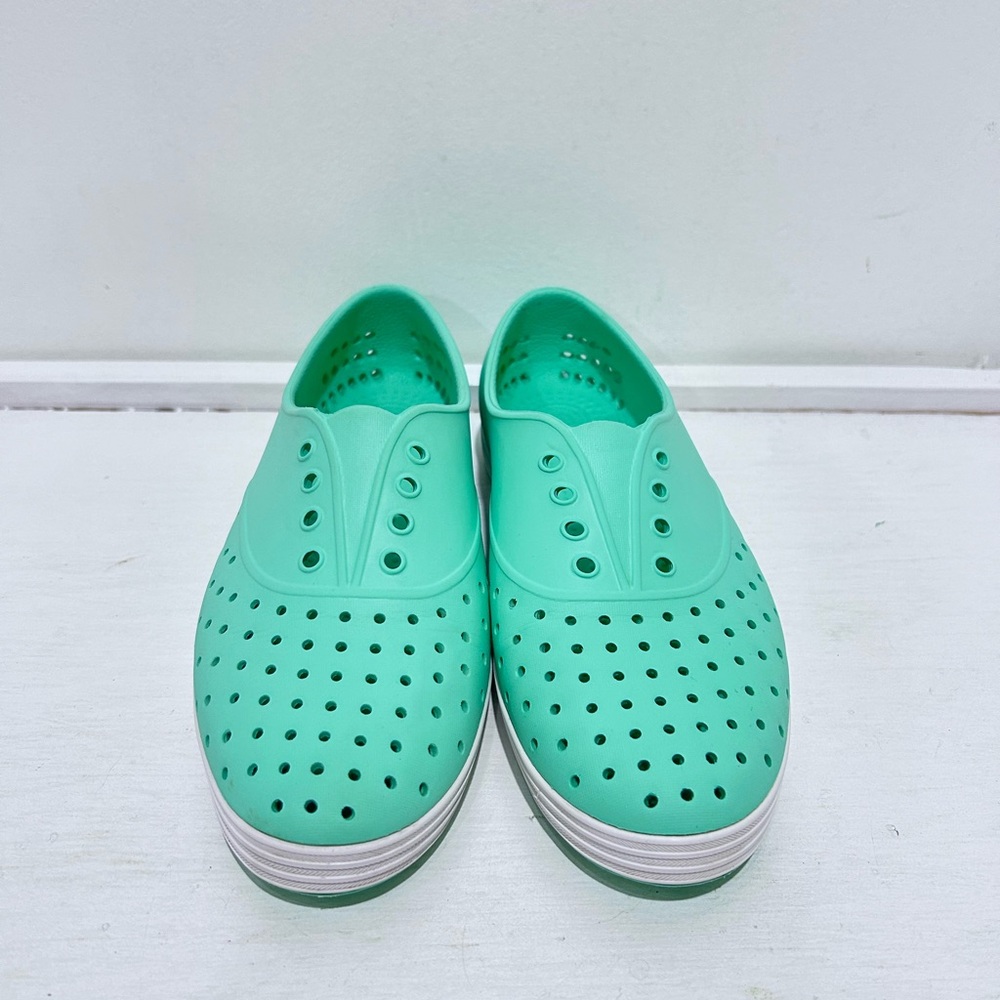 Native Women’s Jericho Mint Green Slip-On Shoes Size 6 - Picture 2 of 11